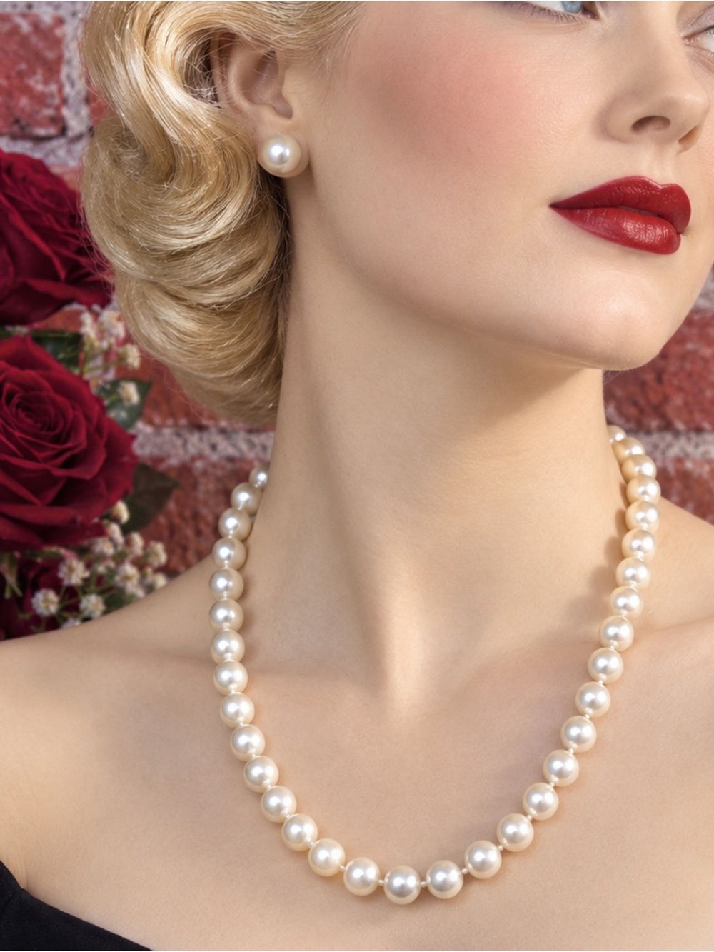 Vintage Mid-Century Modern Ivory Pearl Necklace for Women